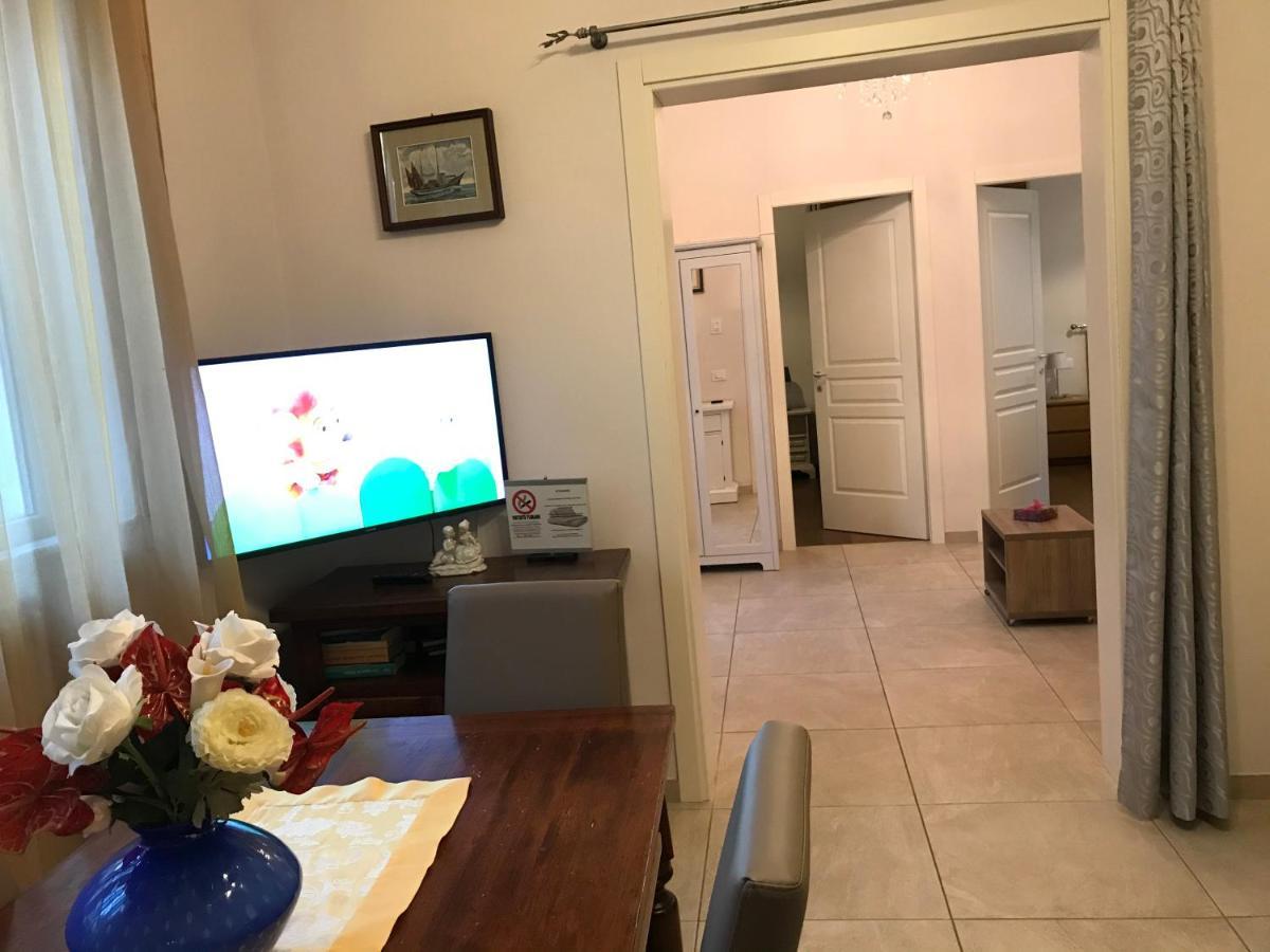 Casa Vacanze Diana Viareggio Buitenkant foto
