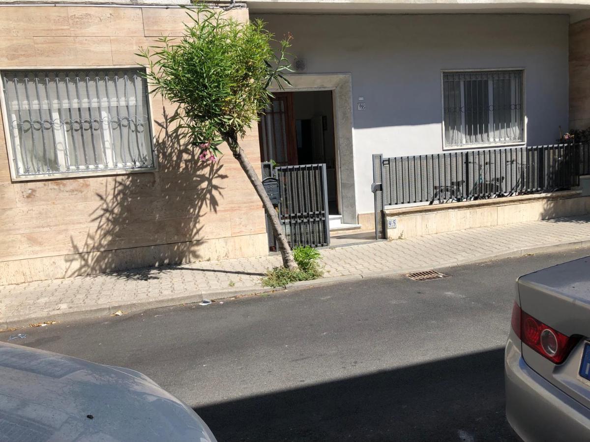 Casa Vacanze Diana Viareggio Buitenkant foto