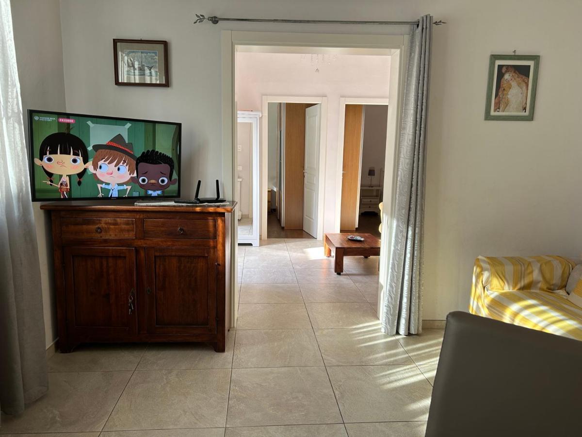 Casa Vacanze Diana Viareggio Buitenkant foto